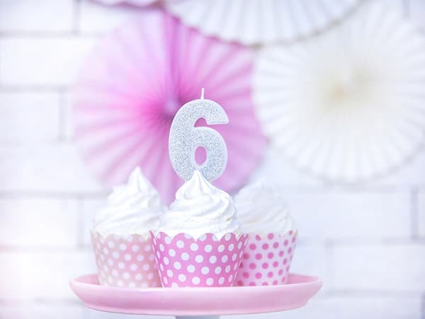 Numero 6 kynttilä hopeaa, 1 kpl.