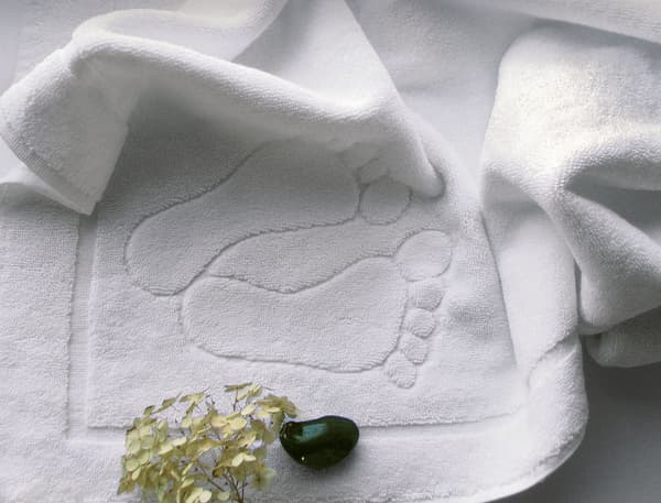Fodtæppe 50x70 hvid hotel 470g 100% bomuld