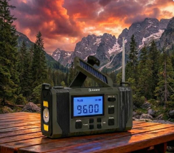 HAWK Expedition R20 HWRDI420GN Solcelleradio Dynamo Krank Grå