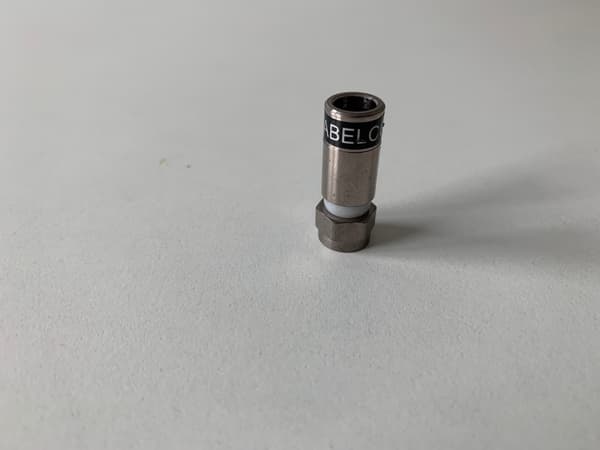 F-kompressionsstik til koaksialkabler 100 stk. TechniSat