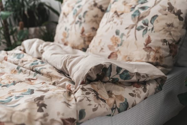 Pellavavuodevaatteet LEN-kuvio 220x200 Ruusut 04