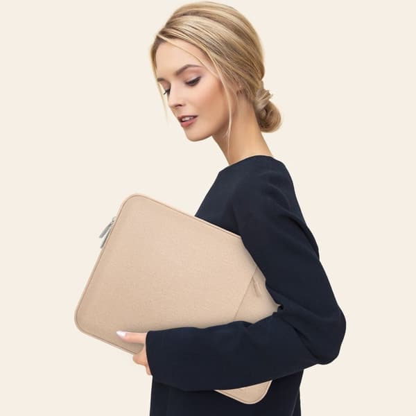 TECH-PROTECT ÄRMIG BÄRDAGBÄRDA 13-14" CAFFE LATTE