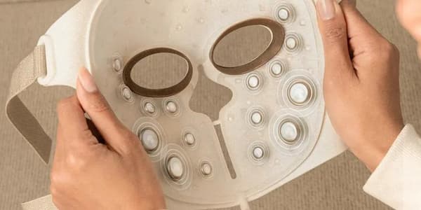LED ansigtsmaske SILK`N EMS Hvid