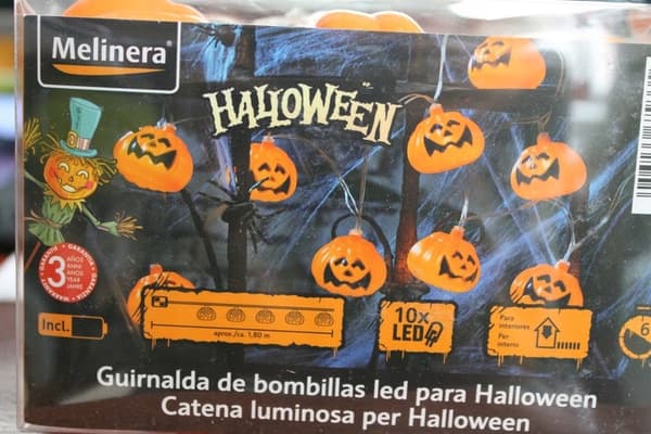 MELINERA LED-LYSKÆDE x 10 GRÆSKAR TIL HALLOWEEN 1,8 m