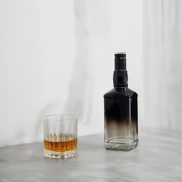 Daniel glasflaske 500ml ombre sort og transparent til whisky vodka