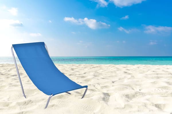 Sammenklappelig strandstol OLEK - marineblå
