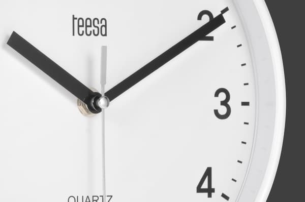 Vægur 20 cm Teesa moderne stille