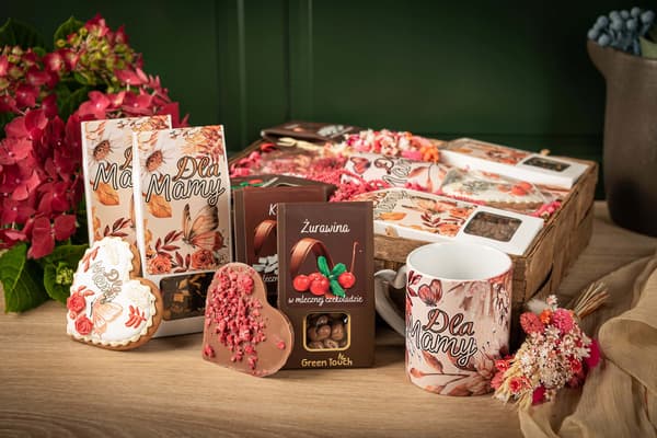 STOR GAVE TIL MORS DAG - SÆT TIL MOR KAFFE KOP BLOMSTER CHOKOLADE BOKS