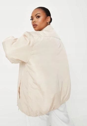 P0/LX2* MISSGUIDED PLUS SIZE DAME BEIGE JAKKE 44 44 4_