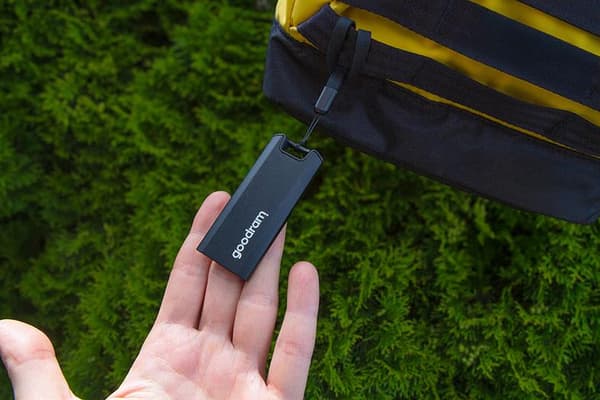 Goodram Move Ridge 1TB extern SSD-enhet svart
