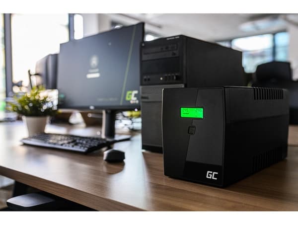 Green Cell UPS09 2000VA 1400W sort nødstrømsforsyning