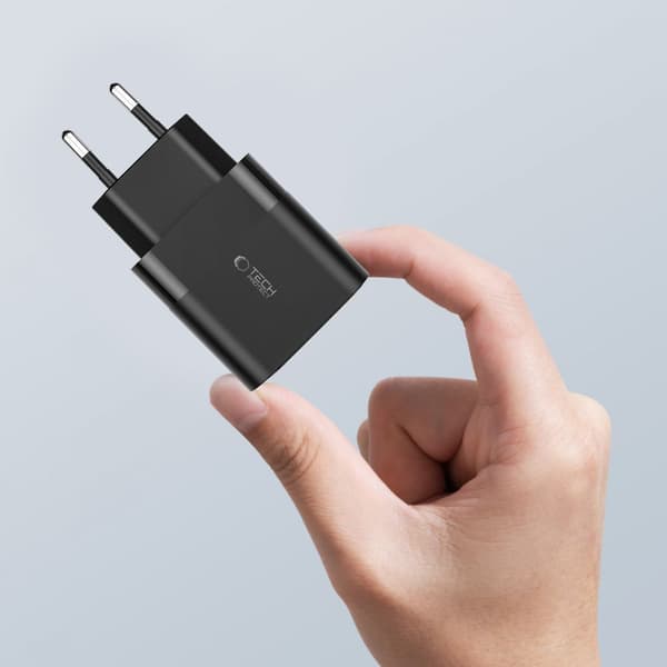 TECH-PROTECT C30W 2-PORT NETVÆRKSOPLADDER PD30W/QC3.0 SORT
