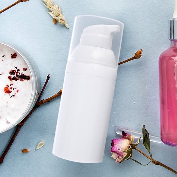 Kosmetikflaska med pump 40 ml