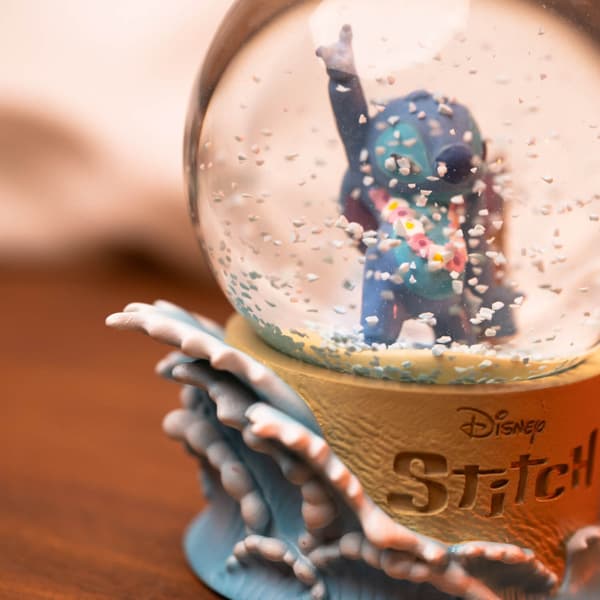 Disney Stitch - Snöglob i glas i presentask