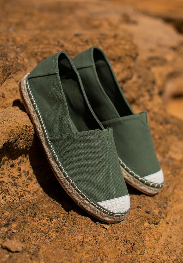 Wittchen herr espadriller med flätad tå grönt textilt material