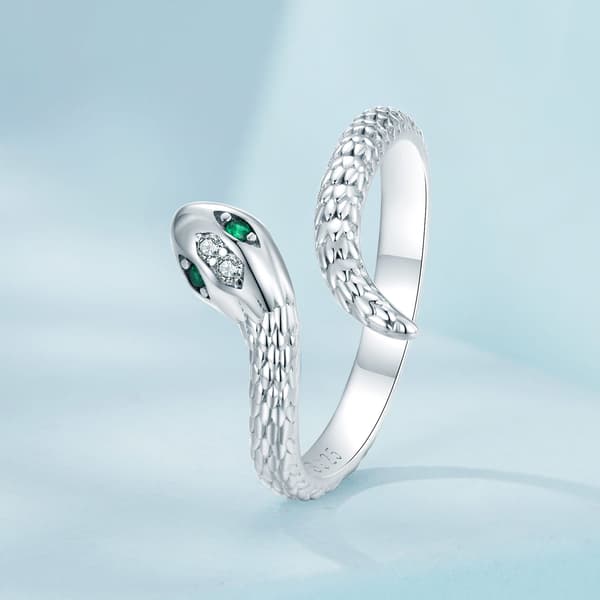 Silver justerbar ring med grönt öga orm silver 925