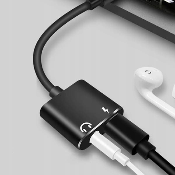CO2 USB-C MINI JACK 3.5MM SOVITIN AUX-KAAPELI SAMSUNG APPLE DAC-MUUTTIMEN KANSSA