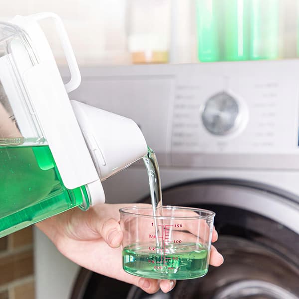Behållarlåda för pulver, sköljmedel, med mätkopp 2,3L
