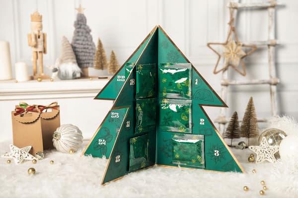 Adventskalender med te, stående 3D-julgran, julpresent
