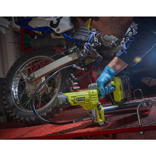 RYOBI 18V fedtpresse