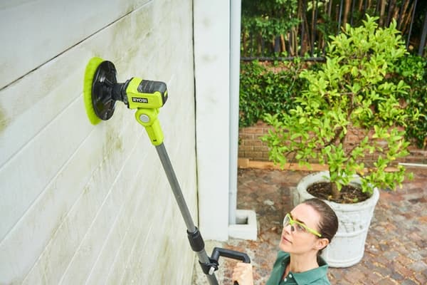 RYOBI teleskopisk roterende børste 18V