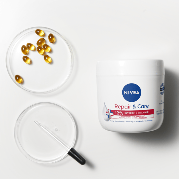 Nivea Repair & Care multifunktionell fuktighetskräm regenerering 400 ml