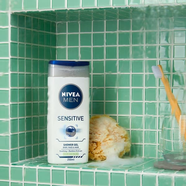 048059 NIVEA Sensitive Duschgel 250 ml