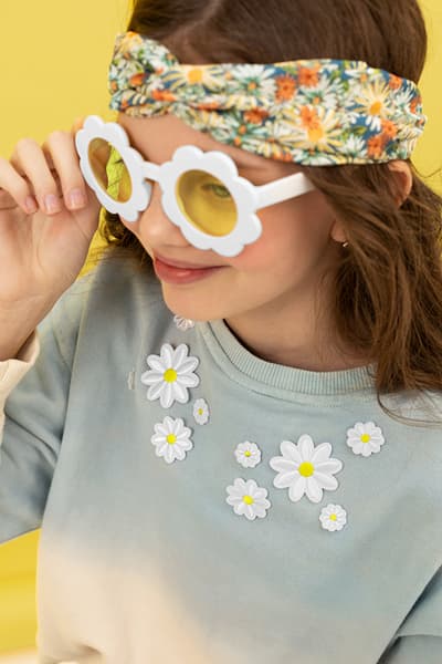 Daisy glasögon vita med gula linser 1 st.