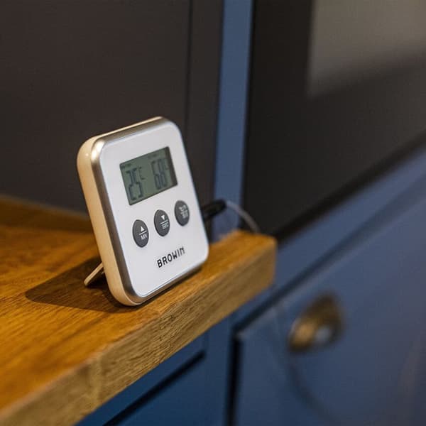 Elektronisk kulinarisk termometer 0 +250°C vit/svart