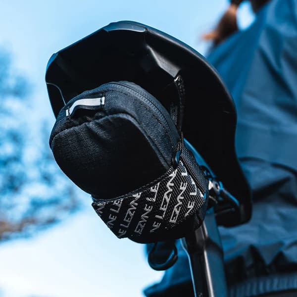 Lezyne Road Caddy Sadeltaske Sort 0,4L