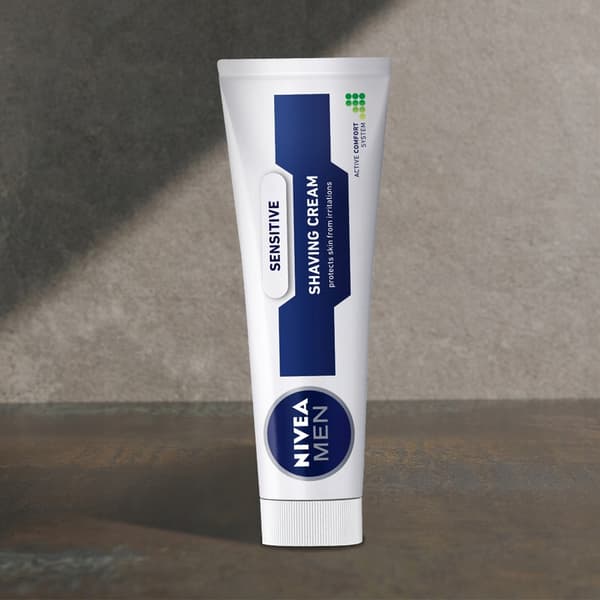 309344 NIVEA Sensitive Beroligende barbercreme 100 ml