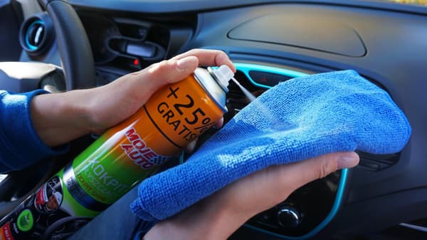 MOJE AUTO - Kokpit Glinsende - Æble 600ml (750ml Promo)