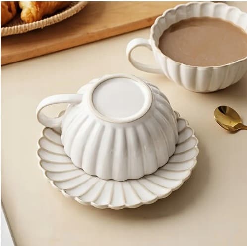 Sæt elegant kop og underkop til te og kaffe keramik hvid stor