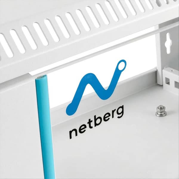 Netberg Basic 19" 9U väggmonterad serverrack 463x600x400mm grå