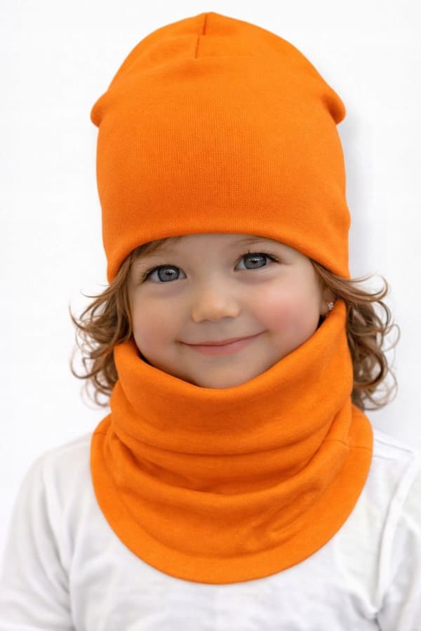 Set MÖSSA + HALSDUK 110-122 barnset 52-56 VÅRORANGE