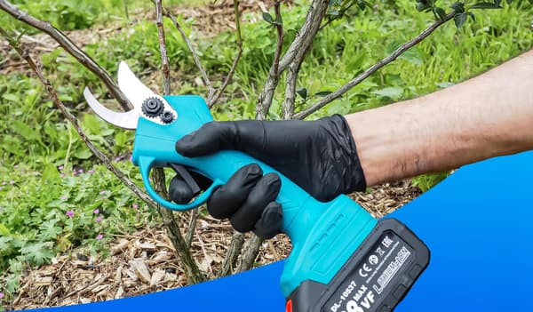 Sladdlös elektrisk trädgårdsgrensaks + 2x 21V batteri
