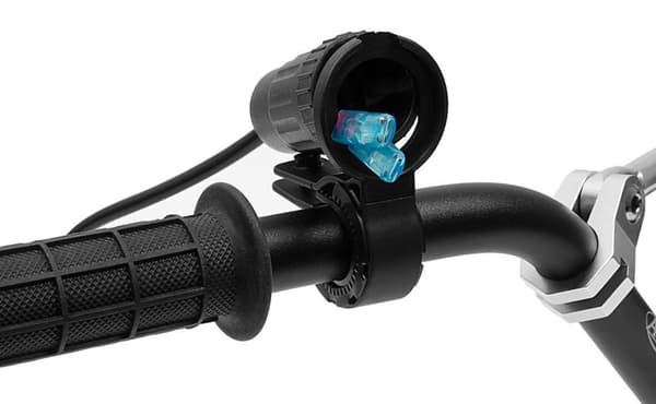 Biketec-adapter til USB- og cigarettænderstik monteret på styret - sæt