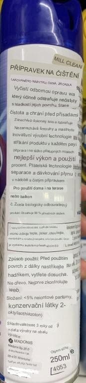 Yleiskäyttöinen kalusteiden puhdistusaine 250 ml