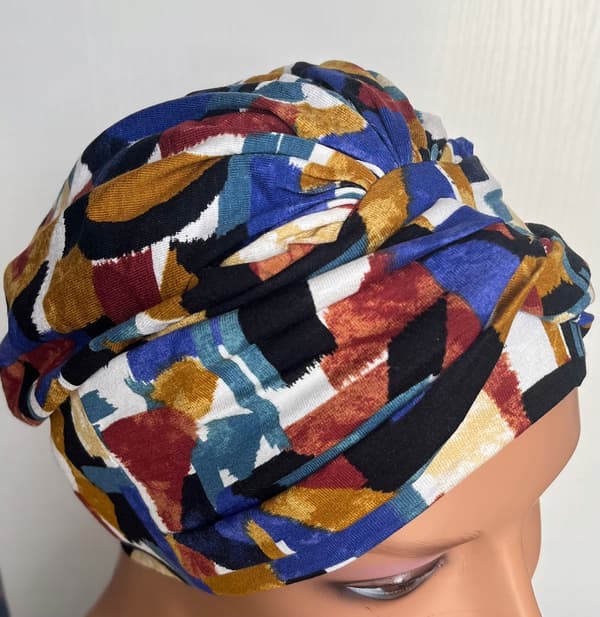 Sara 369 sammenflettet turban, klar til brug selv efter kemoterapi