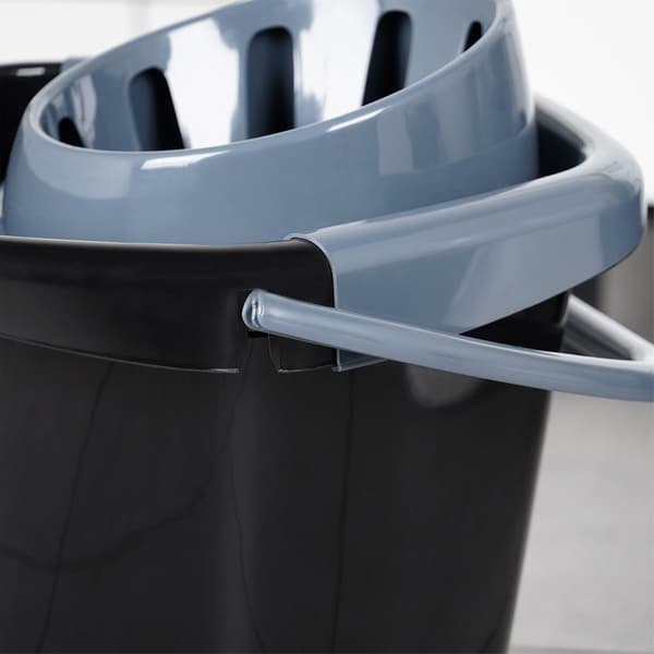 Plastmoppspand med vridare, svart, 14 l