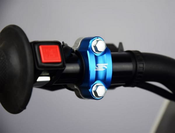 SCAR RACING UNIVERSAL BROMS- OCH KOPPLINGSHAKKLÄMMA, BLÅ