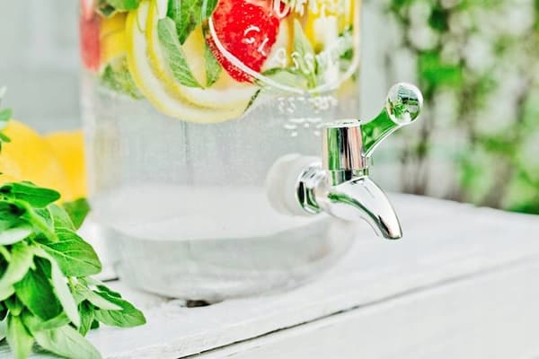 GLAS MED HANDTAN GLAS TIL LIMONADEVAND