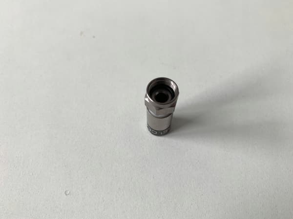 F-kompressionsstik til koaksialkabler 100 stk. TechniSat