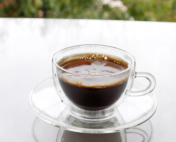 KOP OG UNDERKOP DOBBELTVÆGGET TERMOKOP 250ML TIL KAFFE OG TE