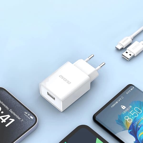 Dudao A4EU USB-A 2.1A väggladdare - vit + USB-A - USB-C-kabel