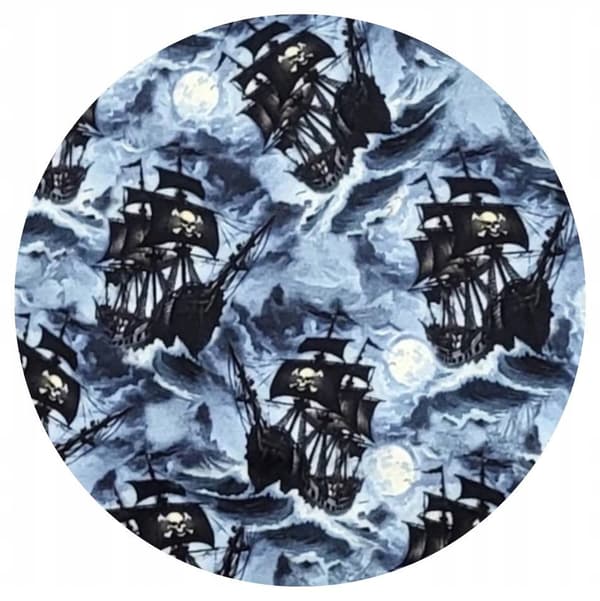 92 lasten hihatonta pyjamaa SHIPS-logolla