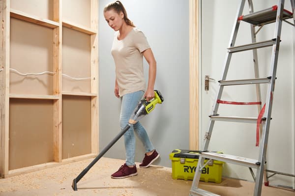 204851 RYOBI Käsipuhallin 18V