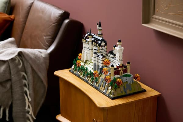 LEGO Architecture 21063 Neuschwanstein Slot