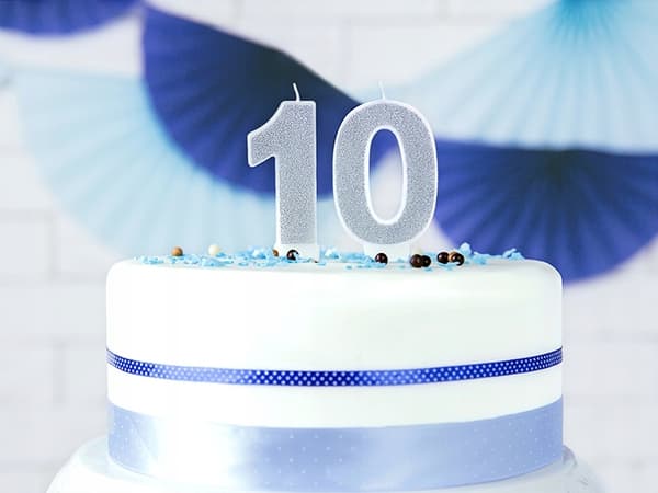 Numerokynttilä 0 hopeaa, 1 kpl.