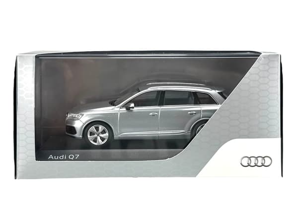 FORHANDLERMODEL AUDI Q7 FOLIE SØLV 1:43 501.14.076.13